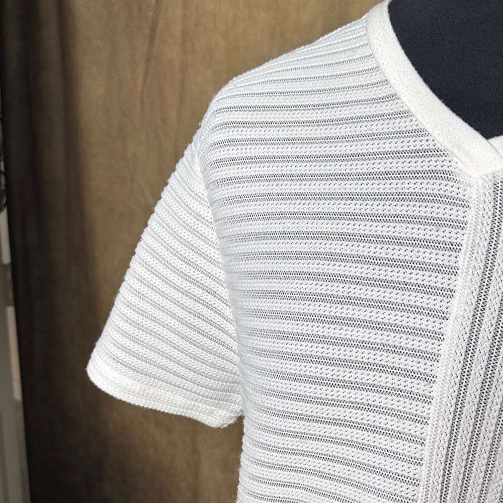 Guess Men's White Ribbed Short Sleeve Tee Size Large - Picture 3 of 9